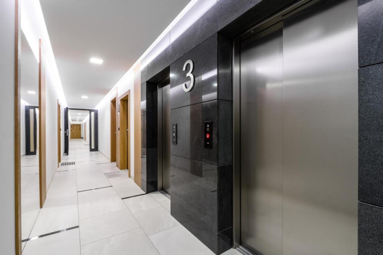 Bulwary Wislane P&O Serviced Apartments With Ac Warszawa Eksteriør billede