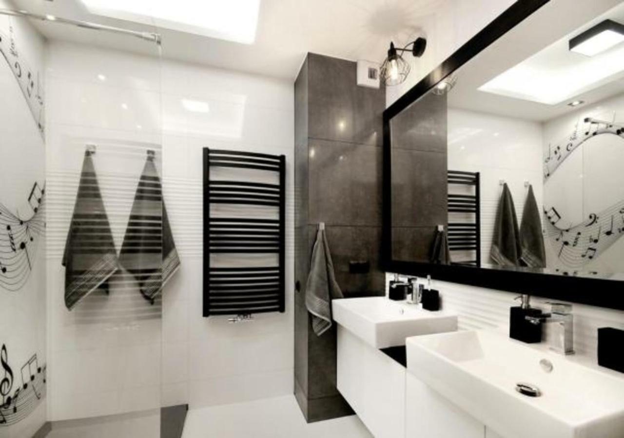 Bulwary Wislane P&O Serviced Apartments With Ac Warszawa Eksteriør billede