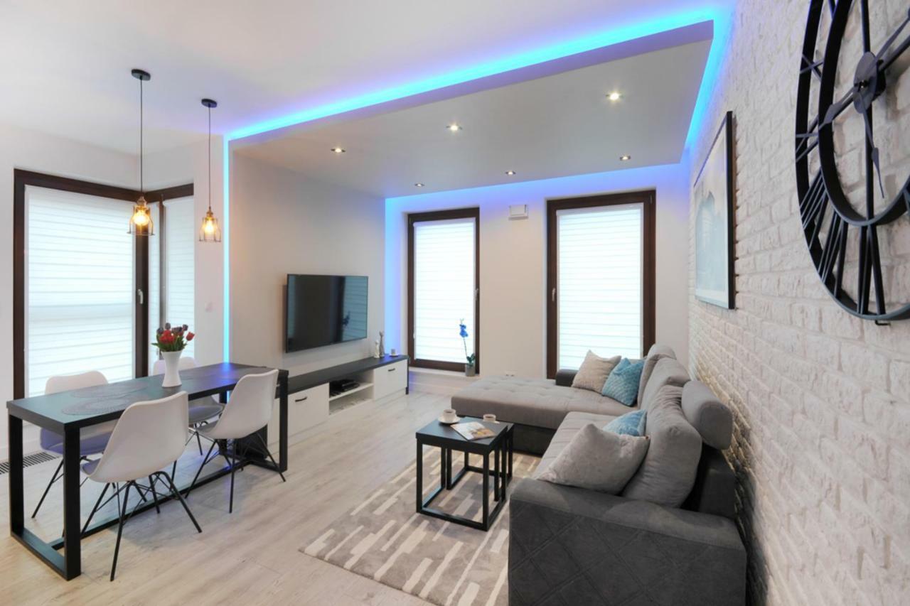 Bulwary Wislane P&O Serviced Apartments With Ac Warszawa Eksteriør billede