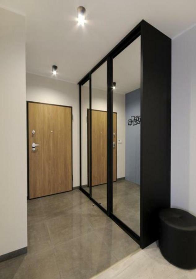 Bulwary Wislane P&O Serviced Apartments With Ac Warszawa Eksteriør billede